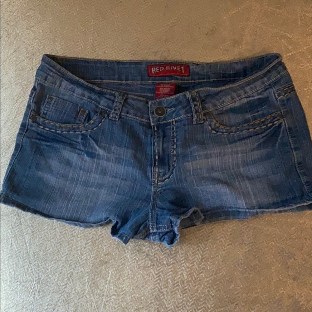 Short shorts